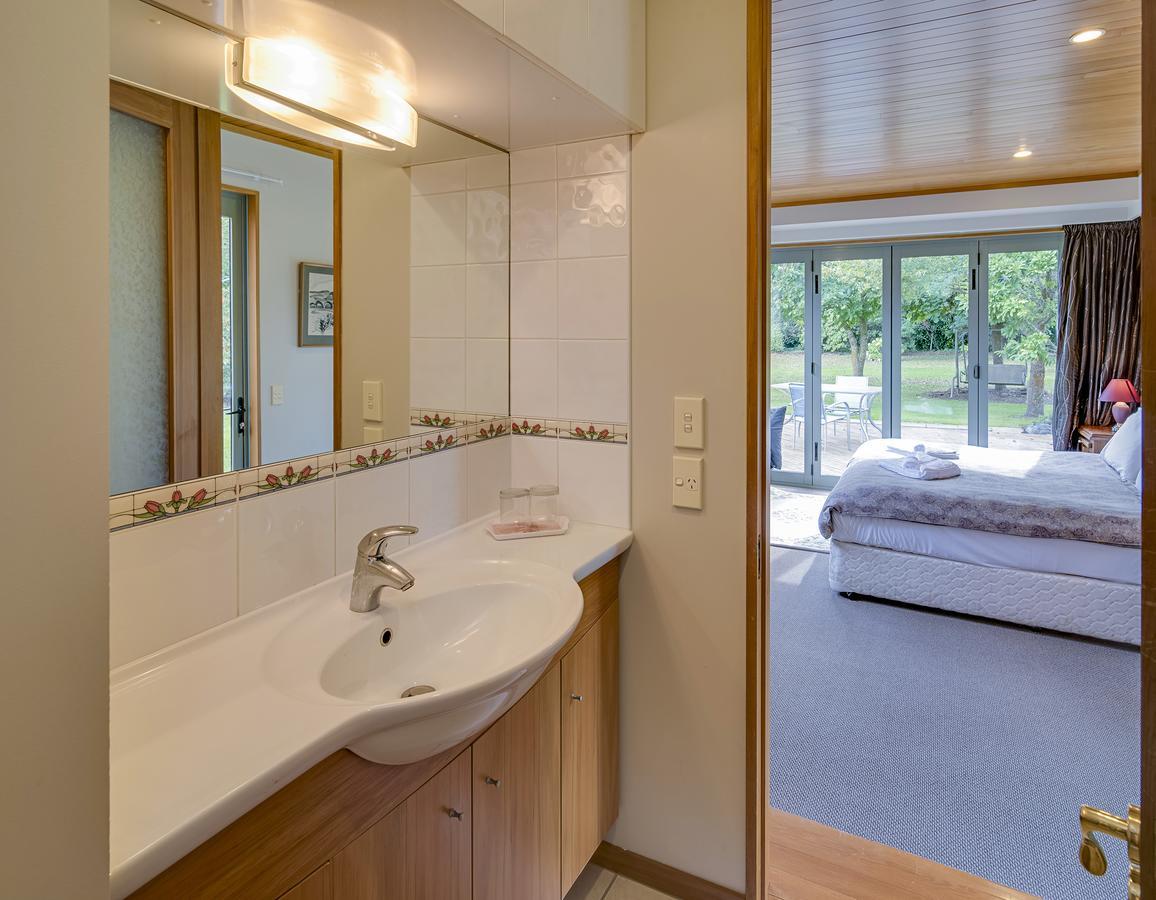 Shamrock Garden B&B Airport Christchurch Dış mekan fotoğraf